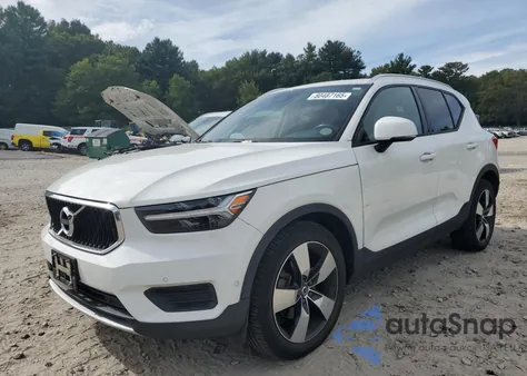 2019 Volvo Xc40 T5 Momentum z USA, uszkodzony, nr VIN YV4162UK5K2111660